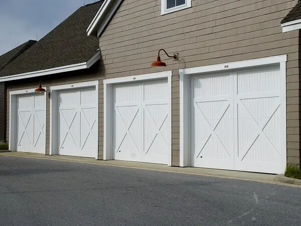 Tipos de puertas automáticas de garaje